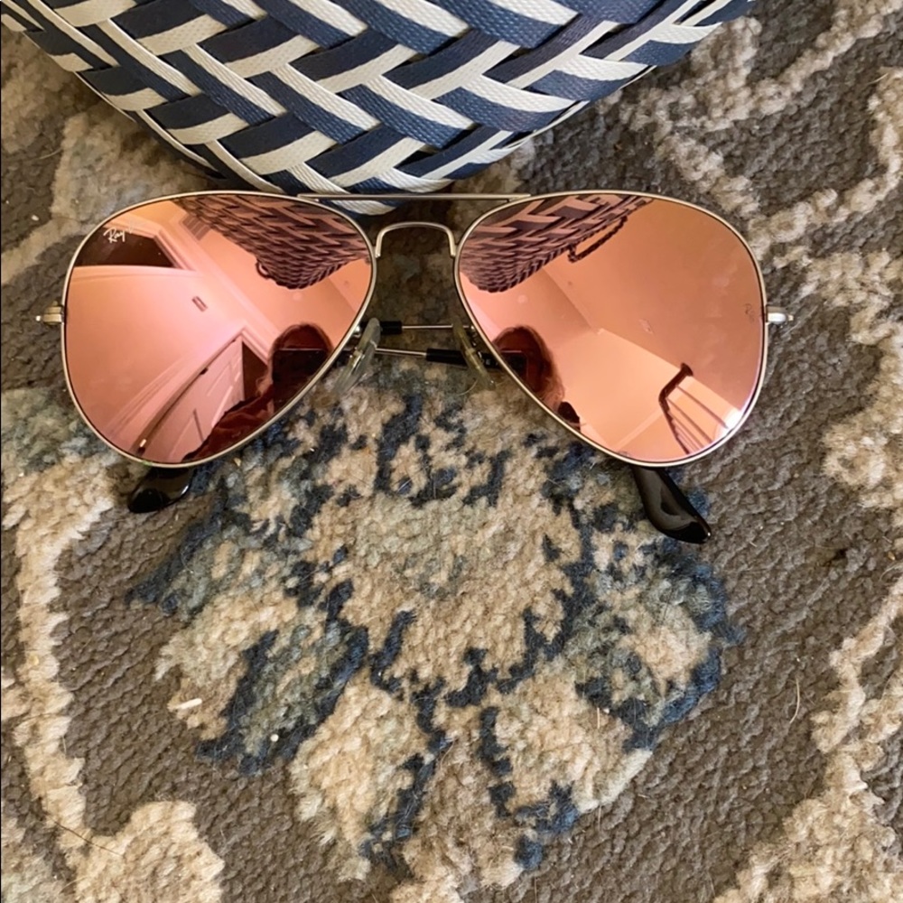 Ray ban mirrored aviators